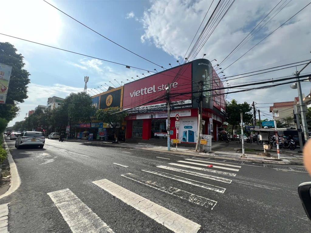 Mặt tiền đồng khởi  tân hiệp, vị trí đẹp đang có dòng tiền sẵn 65 triệu/ th, 8.4x24= 202m2