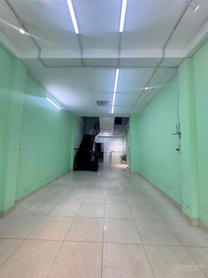 Bán nhà mặt tiền đường đồng khởi biên hoà, ngay ngã 4 đại học đồng nai, 4,2 x 24 nhà 4 tầng, 1 tum