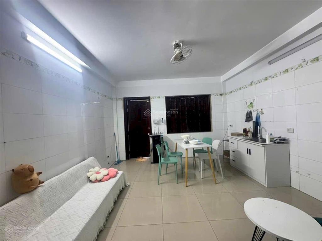 Bán nhà mặt tiền đường đồng khởi biên hoà, ngay ngã 4 đại học đồng nai, 4,2 x 24 nhà 4 tầng, 1 tum