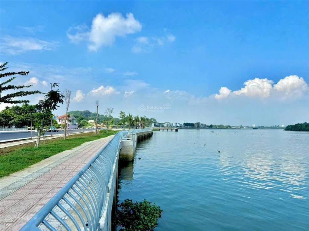 Lô đất view sông cái mặt tiền bờ kè bửu long, hàng mới vị trí mát mẻ quanh năm trước đất là bờ kè