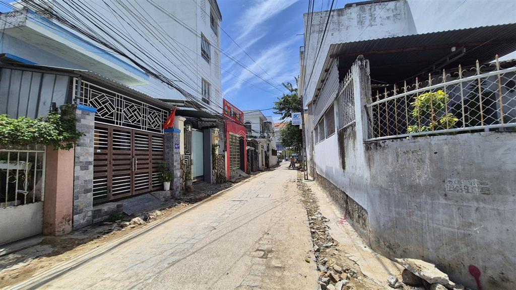 Chỉ 4.85 tỷ lô đất 112,4m2 full thổ cư hẻm ô tô ngay chợ vĩnh hải  cách biển 1km