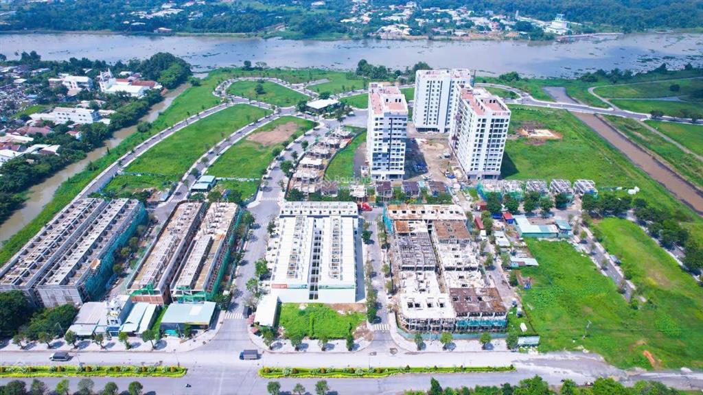 Bạn cần tìm nhà phố tp thủ dầu một khoảng hơn 4 tỷ, khu đồng bộ tiện ích đầy đủ, ven sông sài gòn