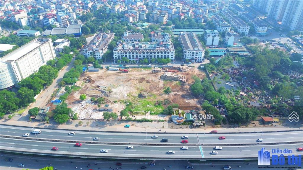 Chính chủ gửi bán gấp lk 75m2 xd 5 tầng cho thuê dòng tiền.  0986 786 ***