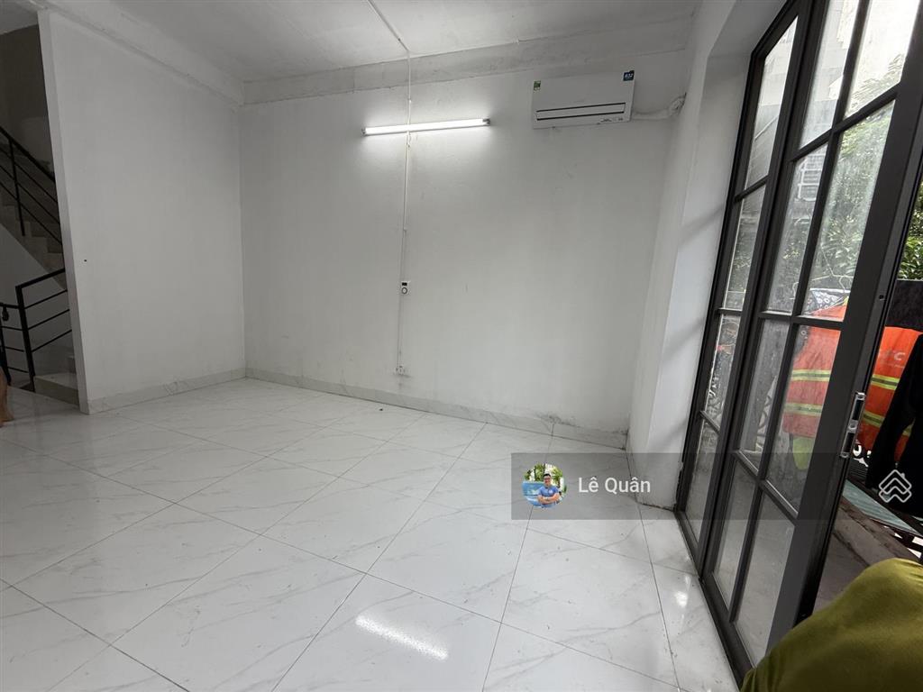 Chính chủ gửi bán gấp lk 75m2 xd 5 tầng cho thuê dòng tiền.  0986 786 ***