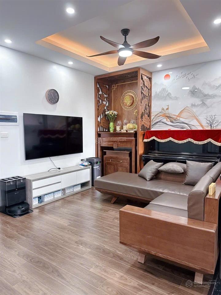 Chính chủ bán căn hộ 3 ngủ toà raibown linh đàm sổ đỏ chính chủ