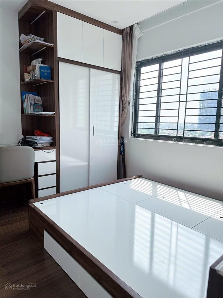 Chính chủ bán căn hộ 3 ngủ toà raibown linh đàm sổ đỏ chính chủ