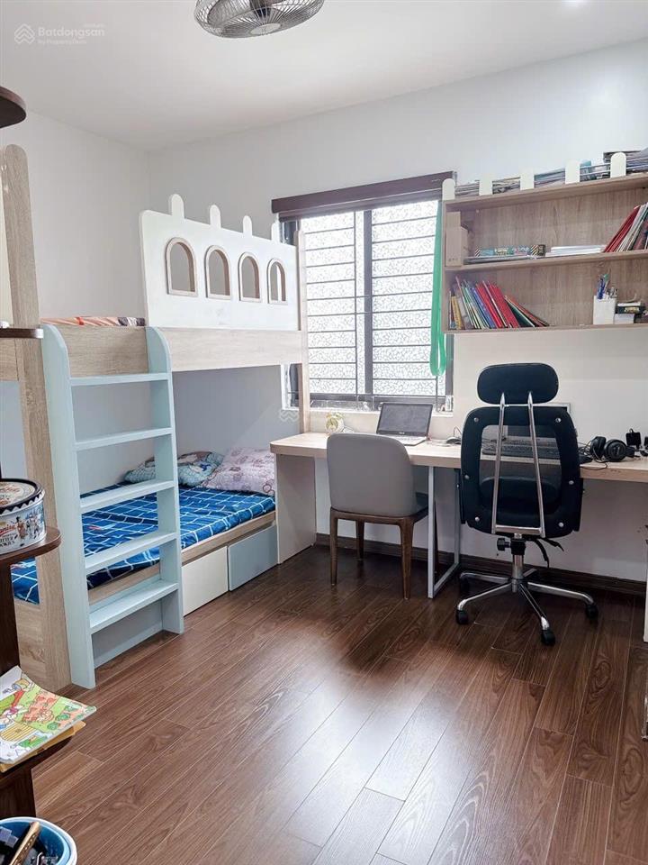 Chính chủ bán căn hộ 3 ngủ toà raibown linh đàm sổ đỏ chính chủ