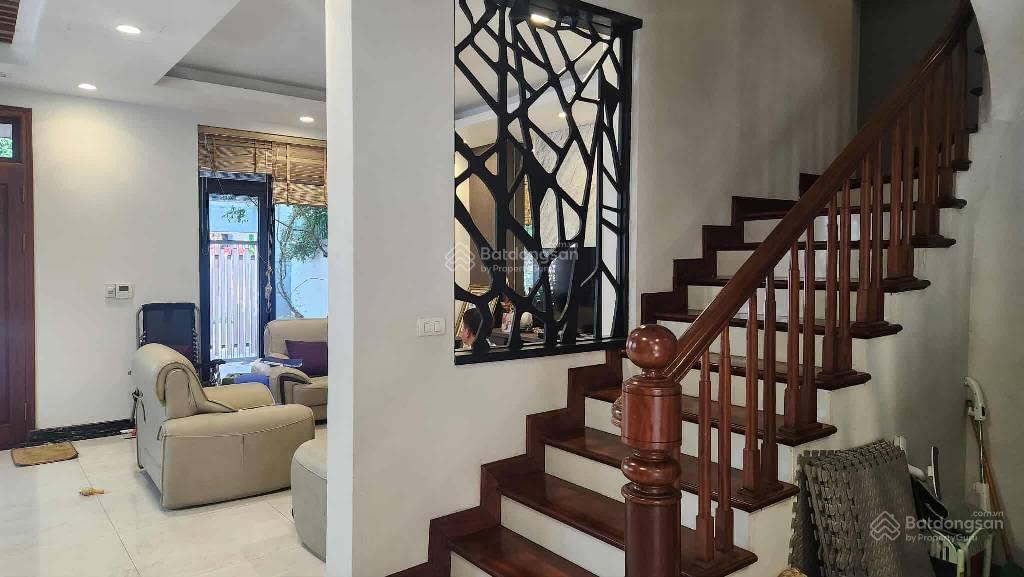 Bán biệt thự kinh doanh đẹp nhất tây nam linh đàm, 250m2 x 4t, nội thất cao cấp. 73 tỷ