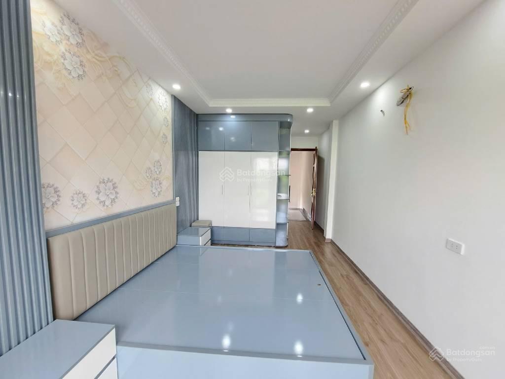 Nhà 6 tầng  thang máy  gara ô tô  đường 7m  kinh doanh đẹp  tứ hiệp  7,7 tỷ