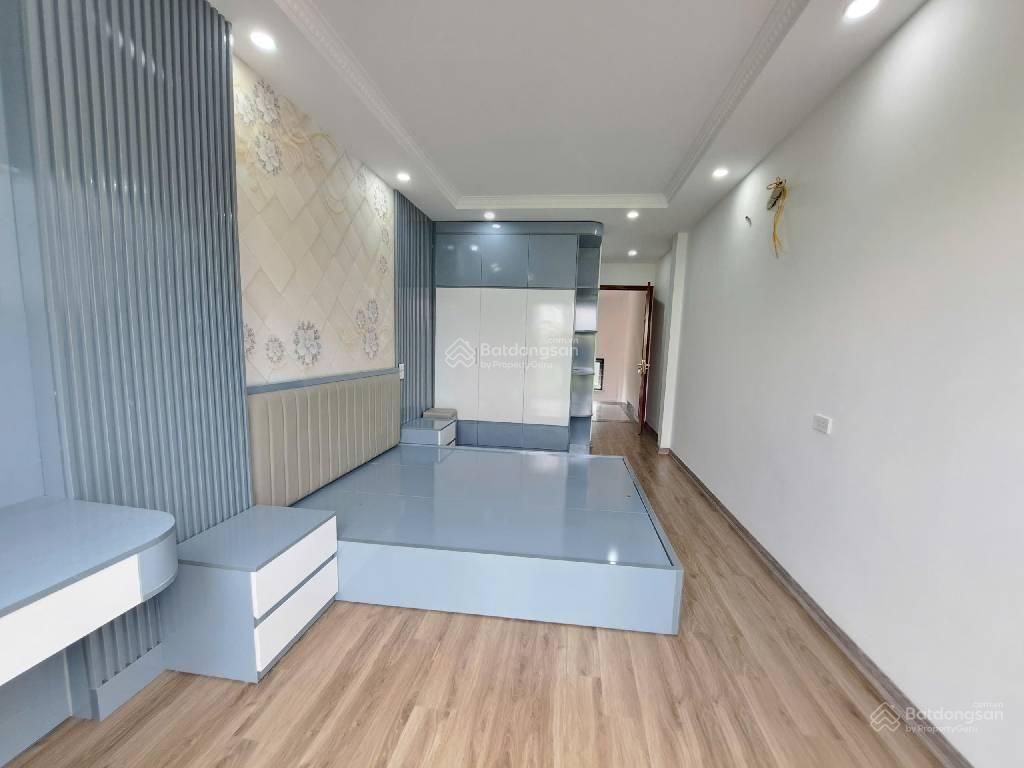 Nhà 6 tầng  thang máy  gara ô tô  đường 7m  kinh doanh đẹp  tứ hiệp  7,7 tỷ