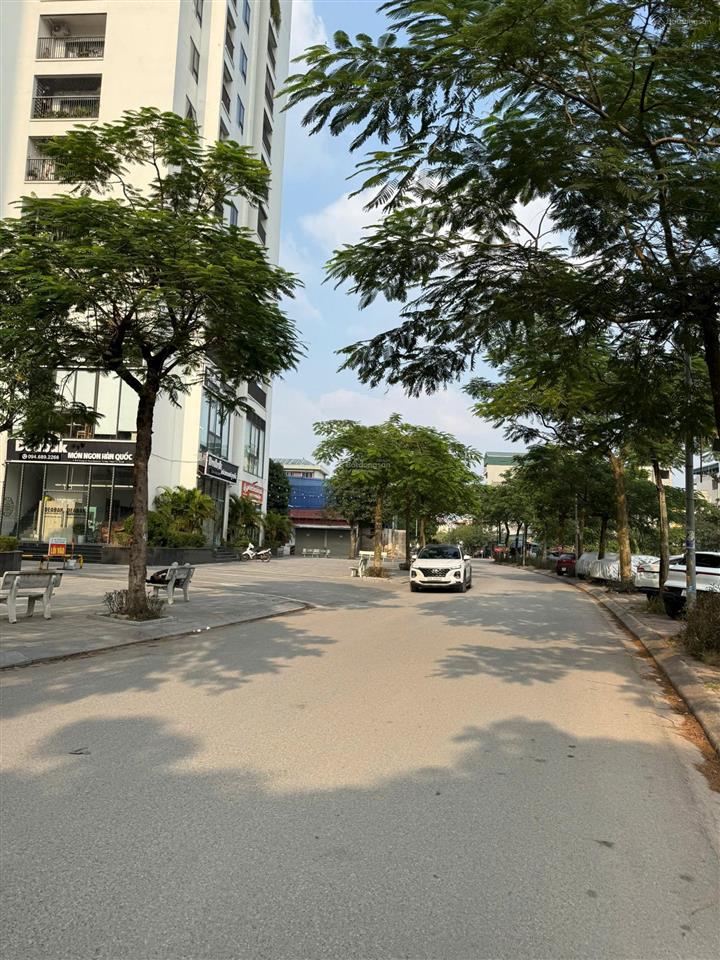 Nhà 6 tầng  thang máy  gara ô tô  đường 7m  kinh doanh đẹp  tứ hiệp  7,7 tỷ