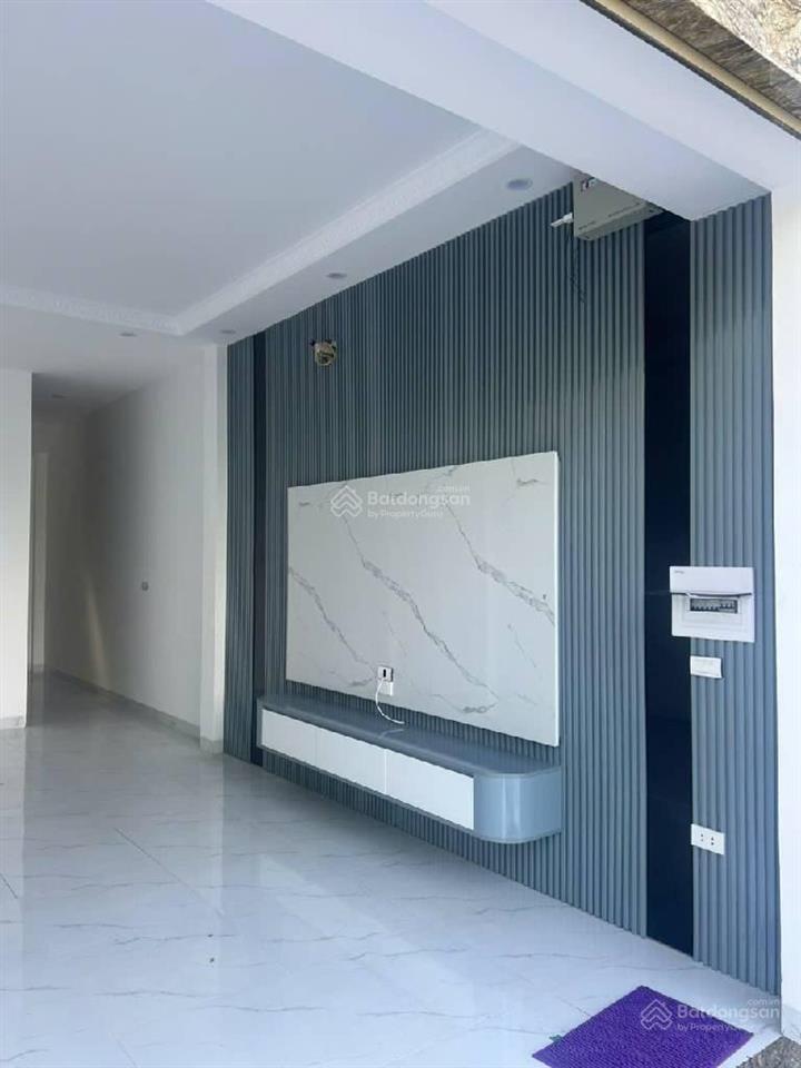 Nhà 6 tầng  thang máy  gara ô tô  đường 7m  kinh doanh đẹp  tứ hiệp  7,7 tỷ
