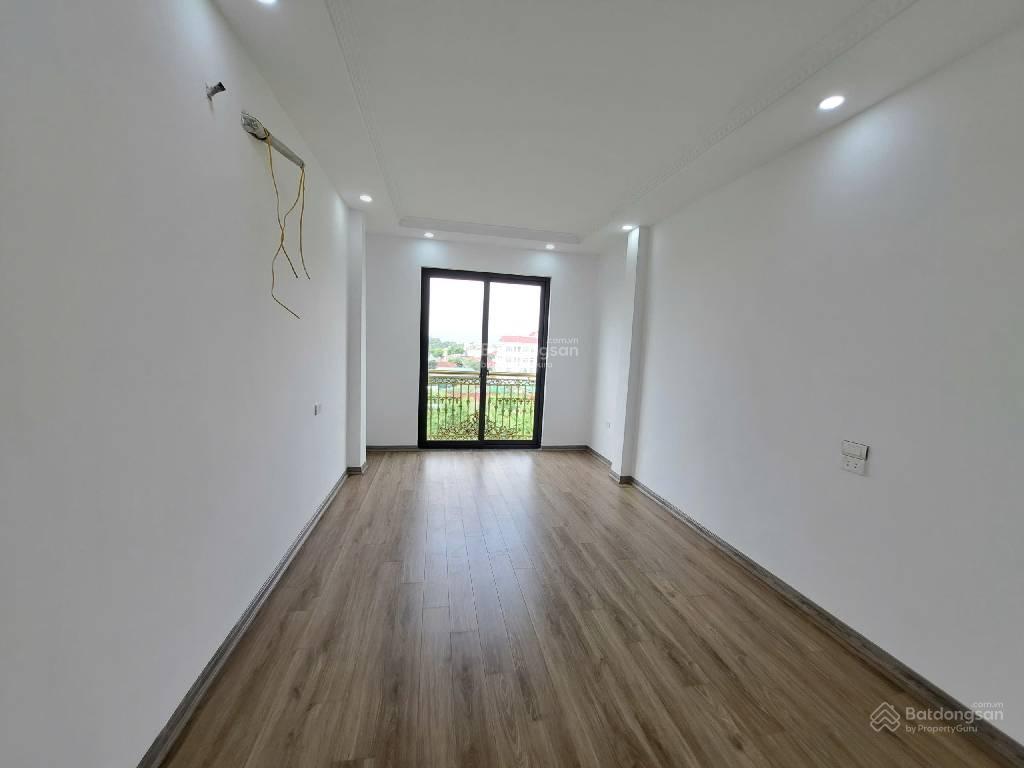 Nhà 6 tầng  thang máy  gara ô tô  đường 7m  kinh doanh đẹp  tứ hiệp  7,7 tỷ