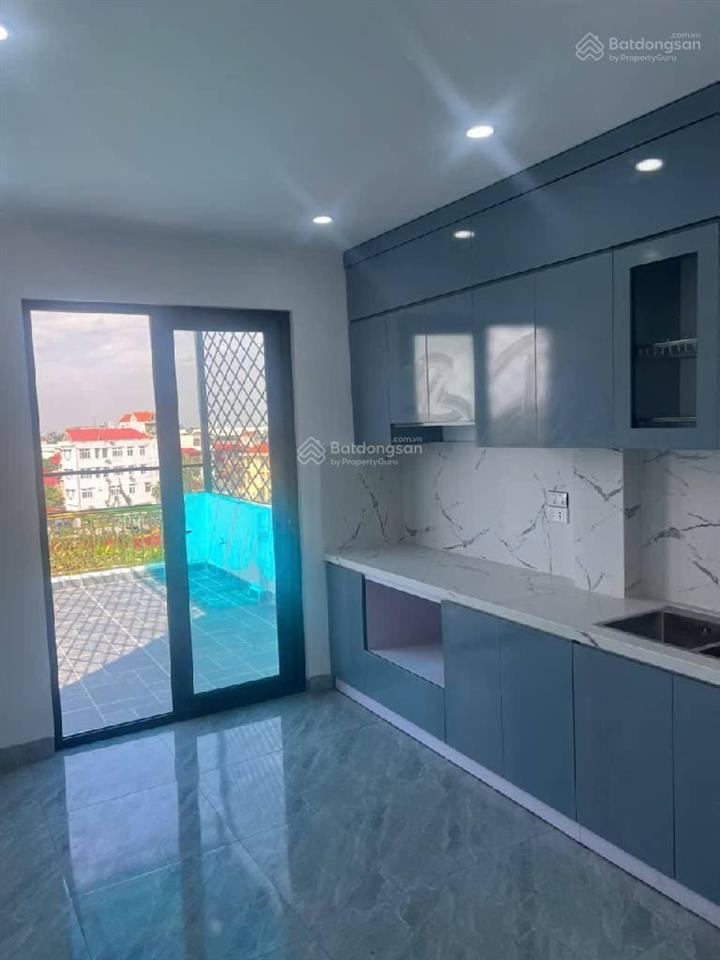 Nhà 6 tầng  thang máy  gara ô tô  đường 7m  kinh doanh đẹp  tứ hiệp  7,7 tỷ