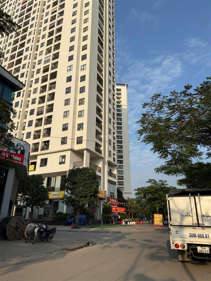 Nhà 6 tầng  thang máy  gara ô tô  đường 7m  kinh doanh đẹp  tứ hiệp  7,7 tỷ