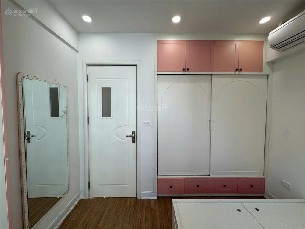 Bán căn góc chung cư rainbow linh đàm, giá 7,9 tỷ, dt 91 m2, 3pn, 2wc, full nội thất