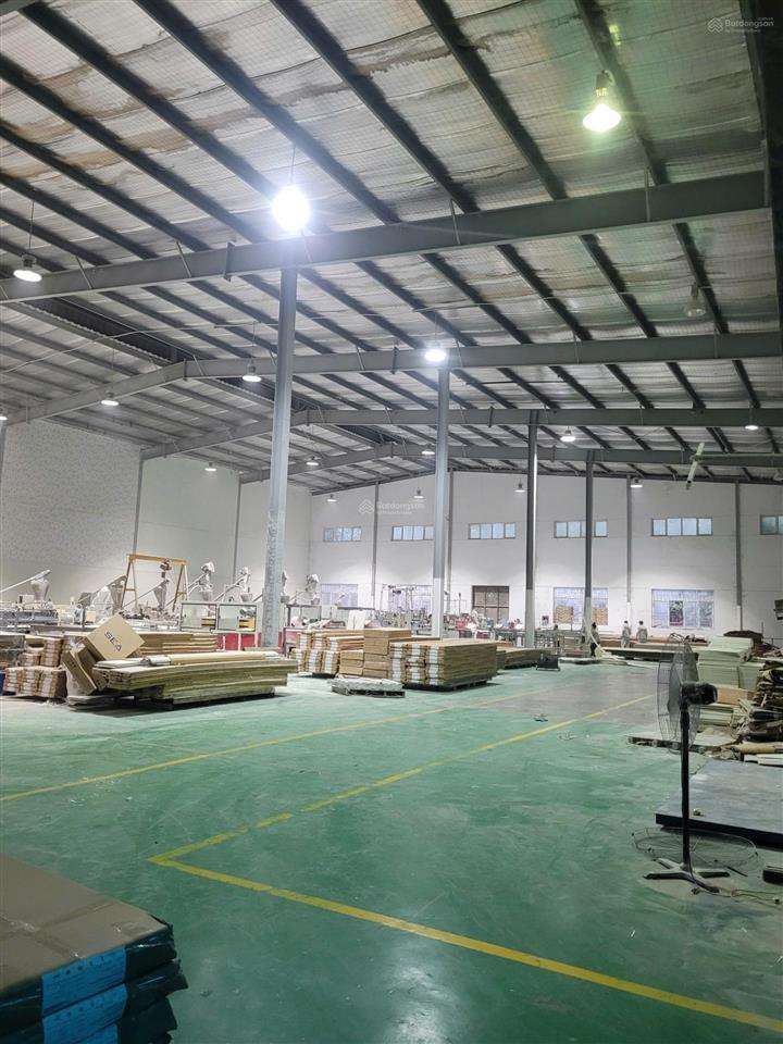 Chuyển nhượng nhà máy rộng 5.000m2, có 4.000m2 xưởng tại kcn ngọc hồi, vay ngân hàng 70% giá trị