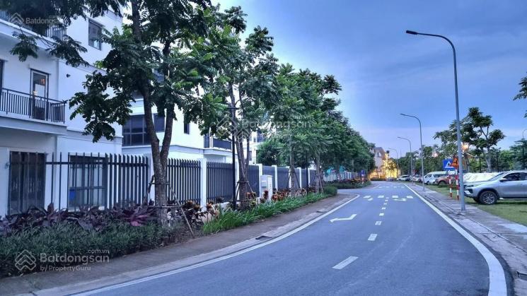 Bán căn song lập gamuda 3 mặt thoáng 120m2 vị trí đẹp view vườn hoa full đồ có thang máy.