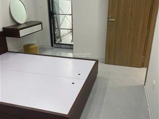 Cho thuê cc 69m2, tại pháp vân, nội thất cơ bản, căn góc ban công đông nam, giá 8,5 triệu/th