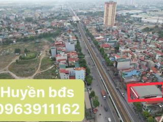 Bán nhà 3 tầng diện tích đất 460 m2 lô góc tại mặt quang trung hà đông, vỉa hè 7m.  0963 911 ***