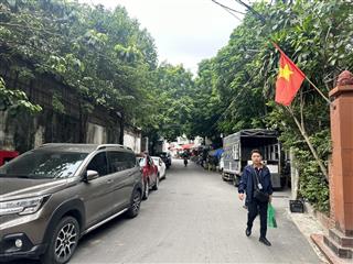 Bán nhà phố tứ liên, tây hồ 136mx4 tầng, mặt tiền 5.5m giá 39.5 tỷ. gần chợ, ô tô tránh, thông, kd