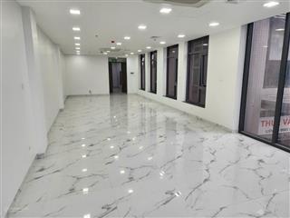 Cho thuê vp tại trung tâm phố đẹp nhất phố địa chỉ 33 nguyễn sơn dt 79m2