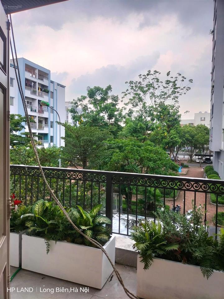 Bán biệt thự siêu đẹp view vườn hoa, 5 tầng, 499m2 sàn, đt việt hưng, p việt hưng, hà nội