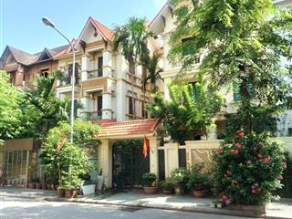 Biệt thự 152m2, đô thị việt hưng, long biên, hà nội, giá tầm 35 tỷ có tl