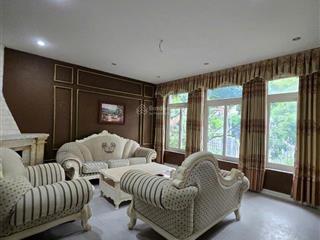 Chính chủ cần bán gấp biệt thự vườn đào  tây hồ 290m2