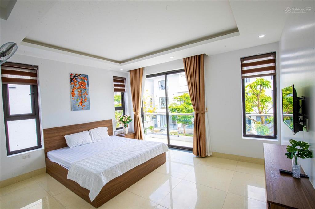 Cần bán nhanh căn biệt thự ven biển giá cắt lỗ