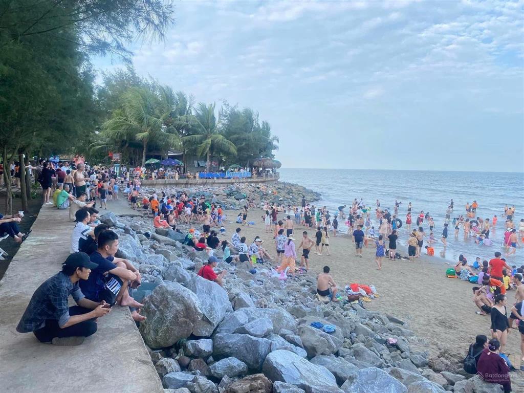 Cần bán nhanh căn biệt thự ven biển giá cắt lỗ