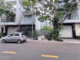 Cần bán lô sạch đường b2 kđt vcn phước long 1  nha trang.  0901 300 ***.