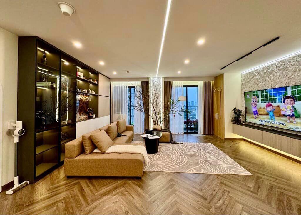 Bán CH 17T- Trung Hòa Nhân Chính, 153m2, 3pn, 3wc. 0975118822