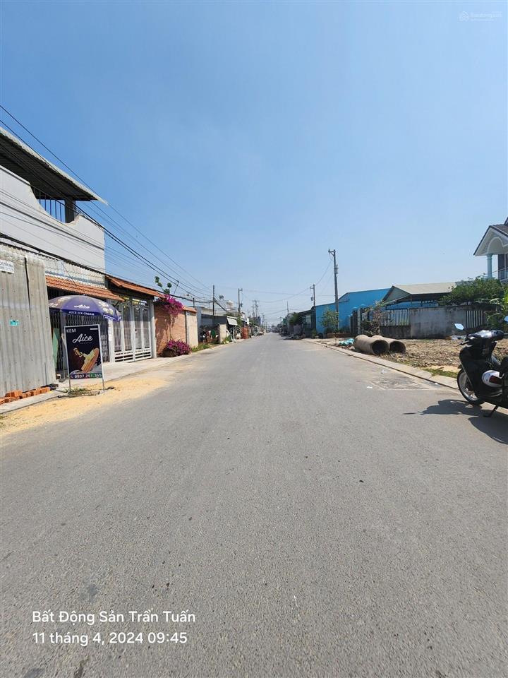 Mặt tiền đường xe container, điện 3 pha, ngay chân cầu lớn hóc môn, 10x100m, nhanh mới kịp