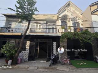 Đừng bỏ lỡ, nhà mặt tiền đường nhựa sổ hồng hoàn công 1ty750 bao hết