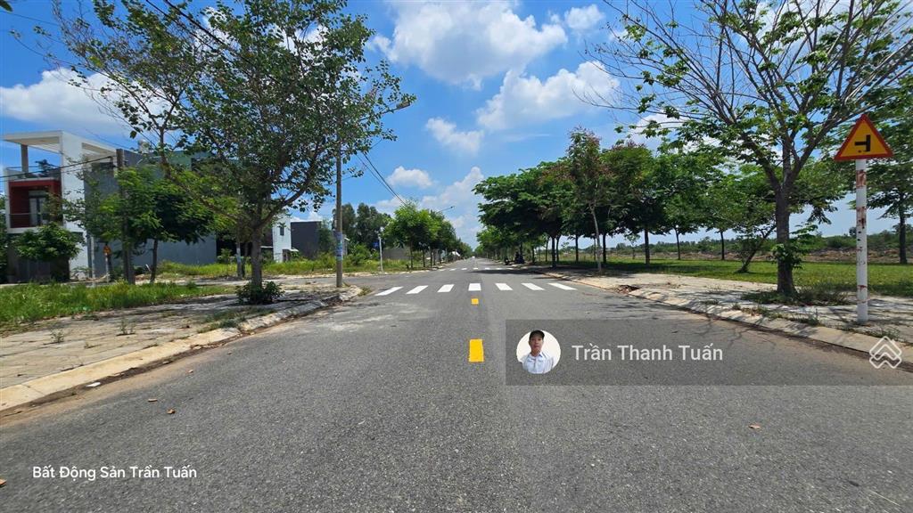 Hiếm, kdc xuyên á, nền góc 3 mặt tiền đường, view công viên cây xanh bờ kênh