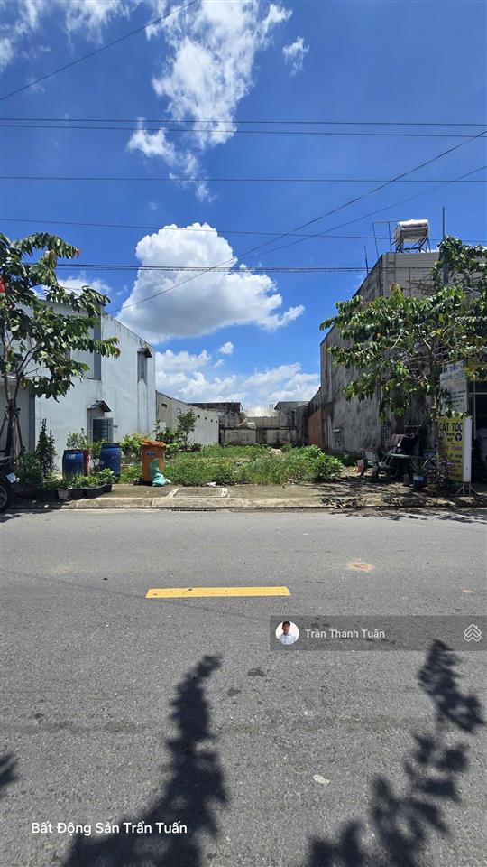 Mặt tiền kinh doanh, 2 lô liền kề 4,4m nở hậu 4,8 dài 35, full thổ, sổ hồng, xây dựng tự do