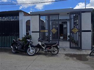Nhà vườn đẹp giá rẻ bất ngờ, 5x32 ngay trung tâm chợ, trường, khu công nghiệp