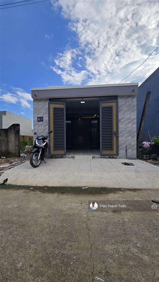 Nhà 5x20 mặt tiền nhựa, khu dân cư đông đúc, sát bên trường học cấp 1,2.