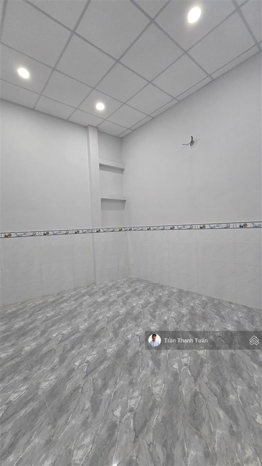 Nhà 5x20 mặt tiền nhựa, khu dân cư đông đúc, sát bên trường học cấp 1,2.