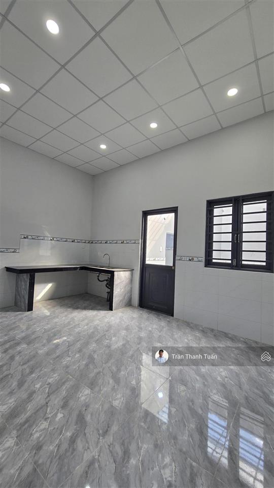 Nhà 5x20 mặt tiền nhựa, khu dân cư đông đúc, sát bên trường học cấp 1,2.