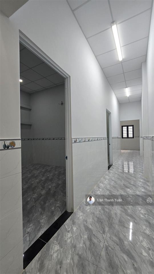 Nhà 5x20 mặt tiền nhựa, khu dân cư đông đúc, sát bên trường học cấp 1,2.