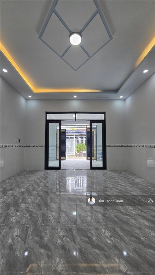 Nhà 5x20 mặt tiền nhựa, khu dân cư đông đúc, sát bên trường học cấp 1,2.