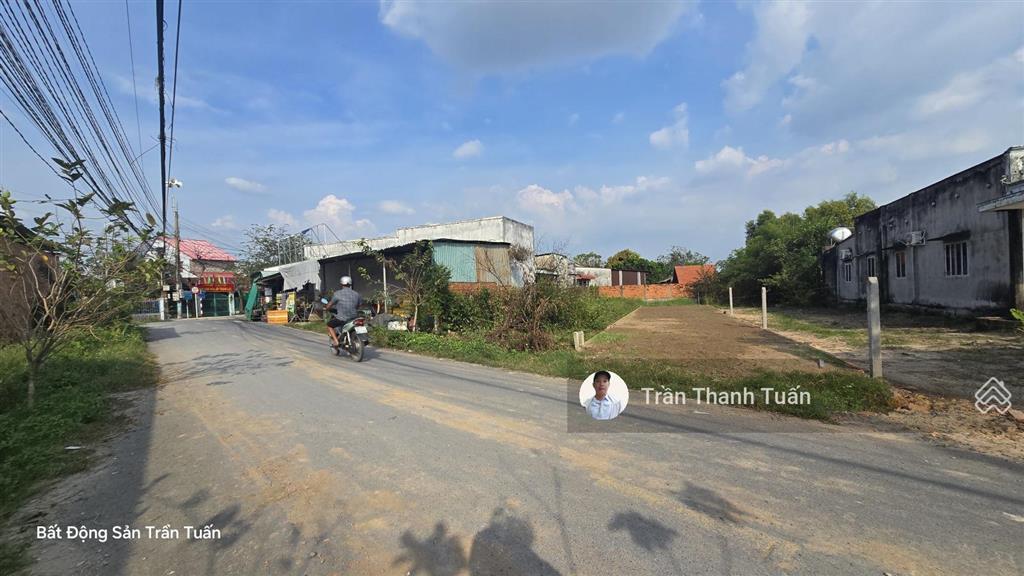 Mặt tiền đường nhựa 9m, sát hóc môn, ngay ngã 3 mỹ hạnh. 5x40 tiện kinh doanh buôn bán