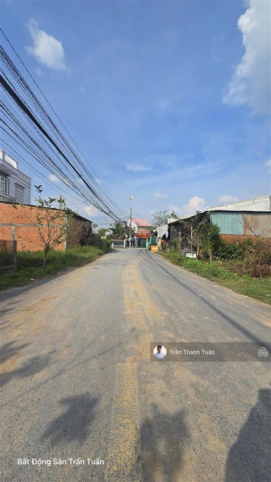 Mặt tiền đường nhựa 9m, sát hóc môn, ngay ngã 3 mỹ hạnh. 5x40 tiện kinh doanh buôn bán