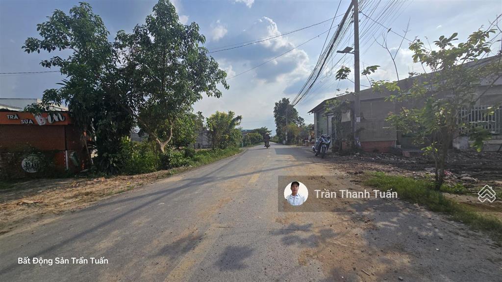 Mặt tiền đường nhựa 9m, sát hóc môn, ngay ngã 3 mỹ hạnh. 5x40 tiện kinh doanh buôn bán