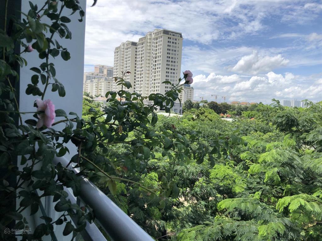 Chủ nhà cho thuê gấp căn hộ mỹ viên, trực diện công viên diện tích 95m2, giá 13tr giá tốt nhất tt ạ