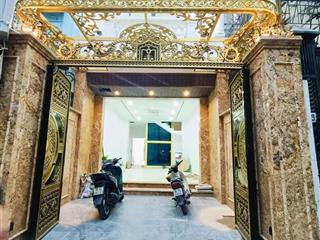 Chính chủ bán nhà phố xã đàn giá 31 tỷ, 110m2x5 tầng, thang máy, mới đẹp