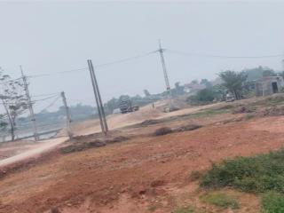 Chính chủ bán đất sổ đỏ sát đường dh09 đông yên.