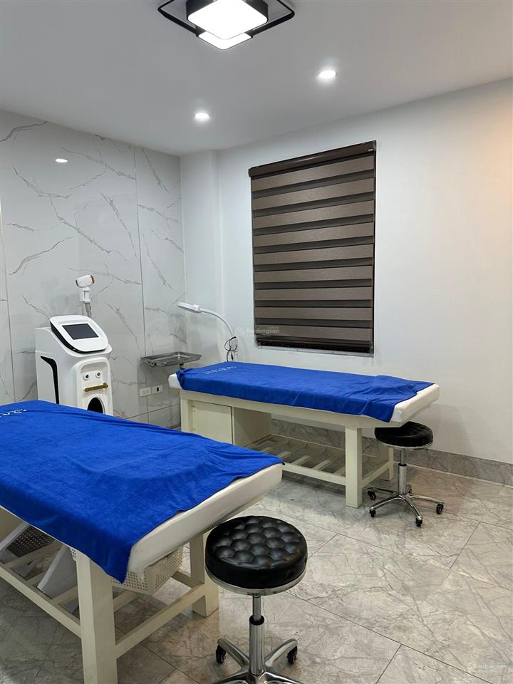 Hiếm có! 34 hoàng cầu  building 7 tầng thang máy  kinh doanh sầm uất  sát hồ hoàng cầu phố đi bộ